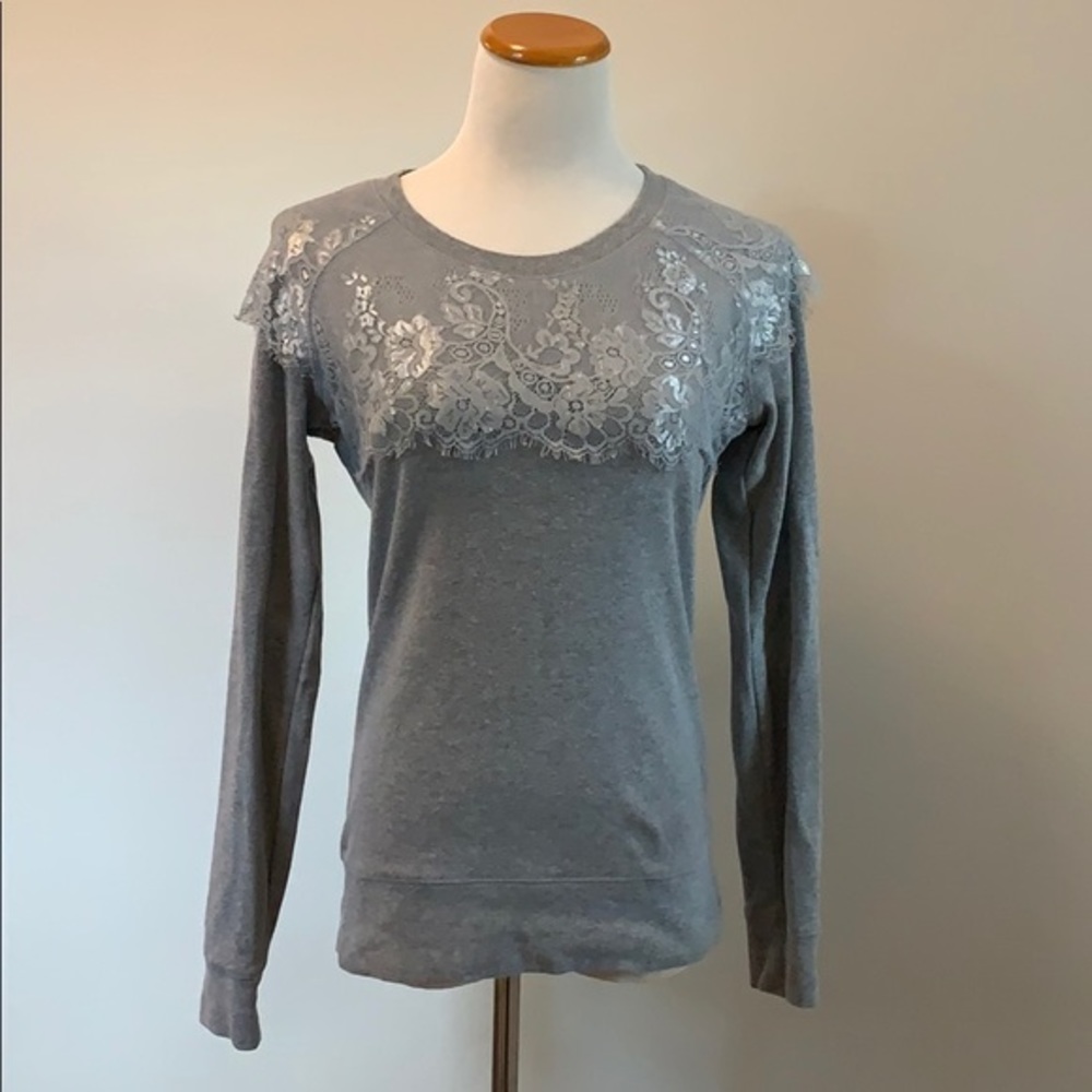 Lorna Jane sweatshirt size small